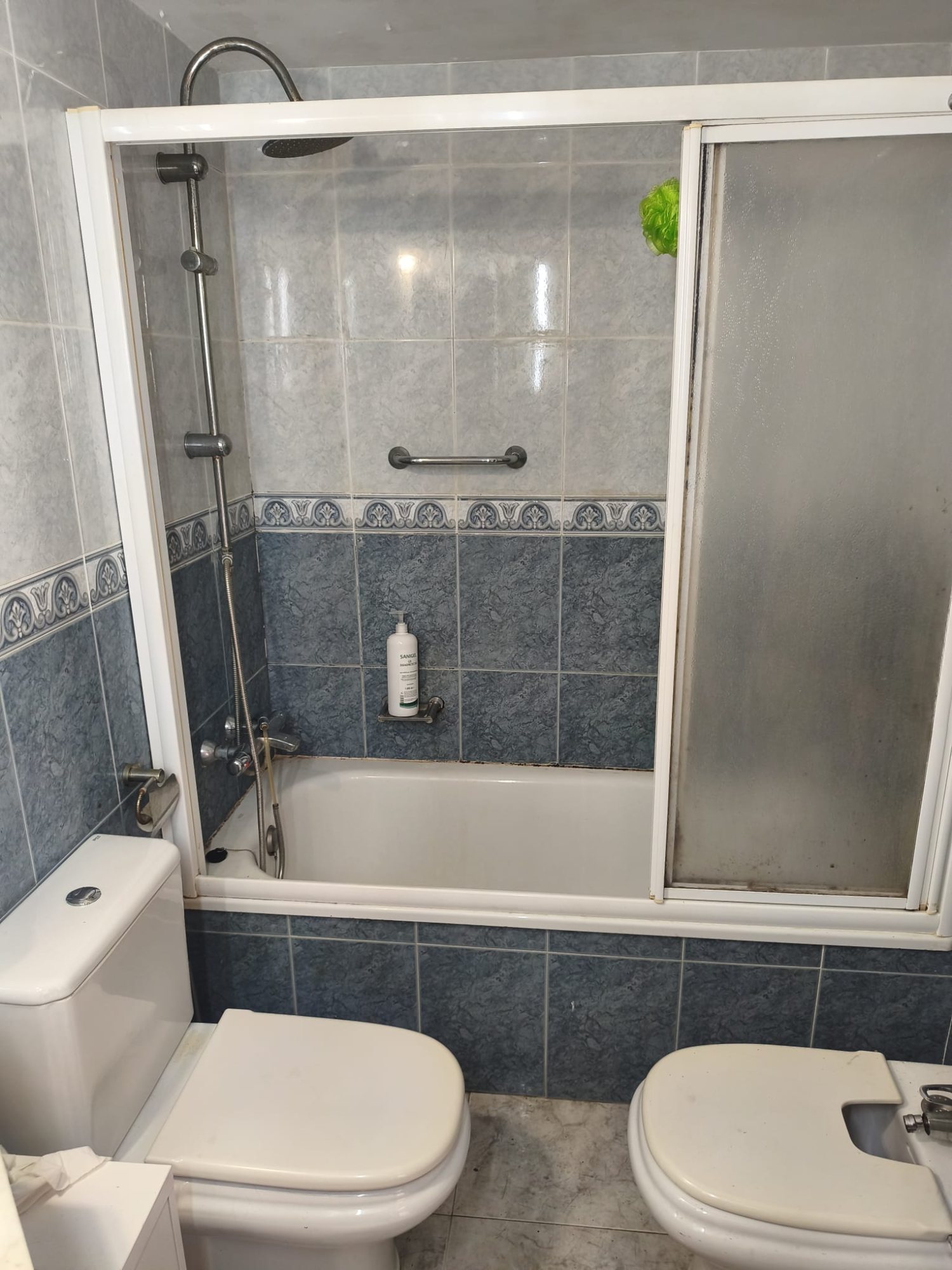 Miniatura 11 · Casa apareada en excelente ubicación.