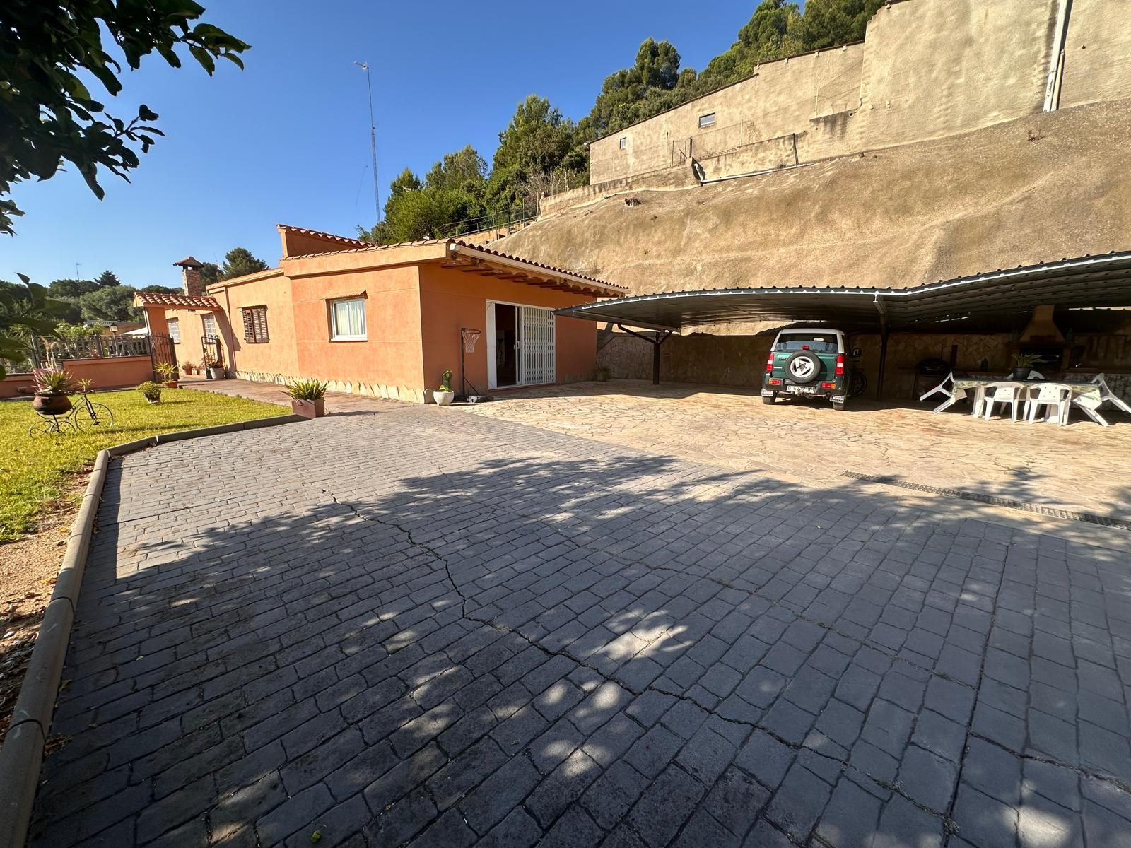 Miniatura 22 · CASA A LAS AFUERAS DE MALGRAT DE MAR.